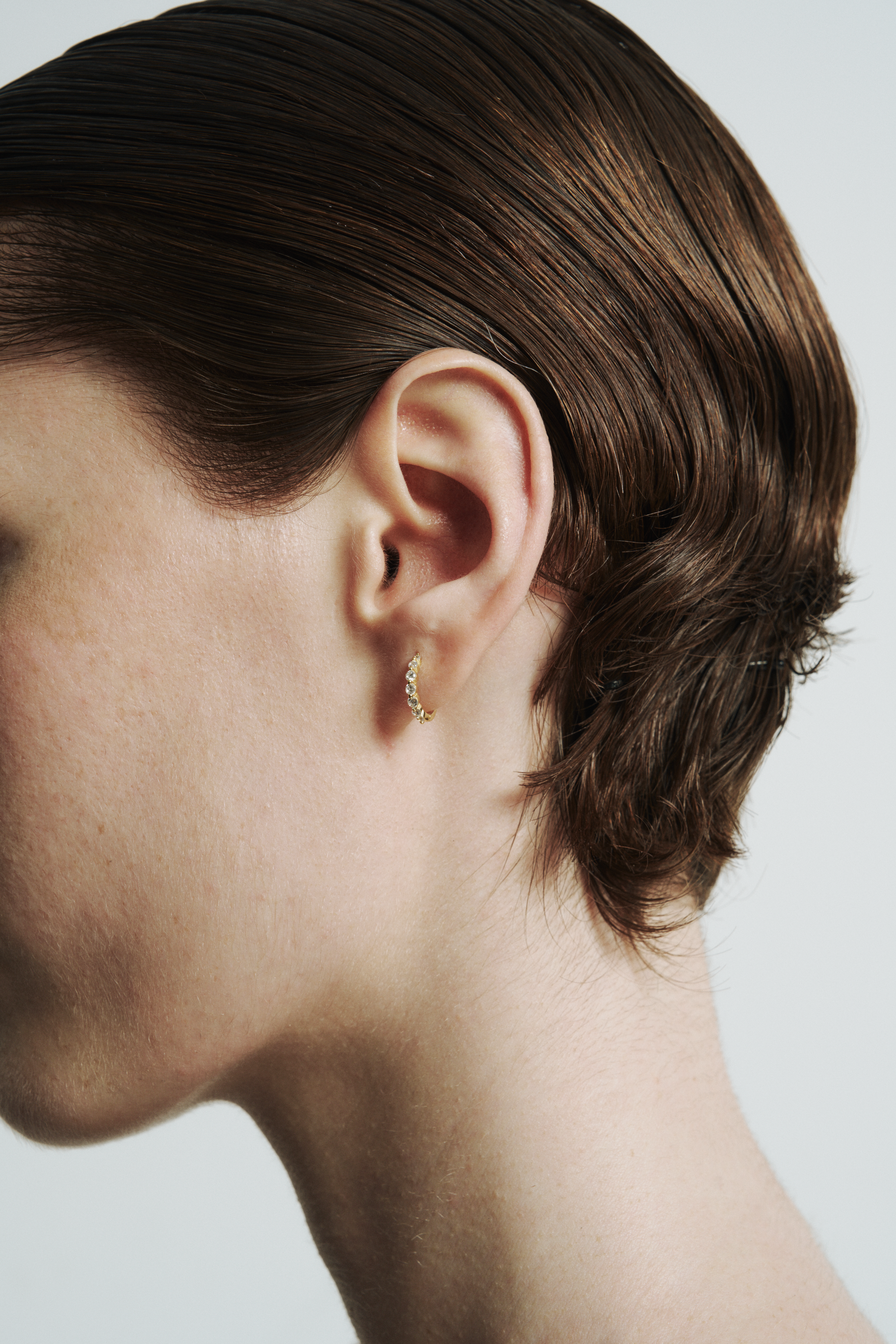 Duality Chain Stud-Hoops