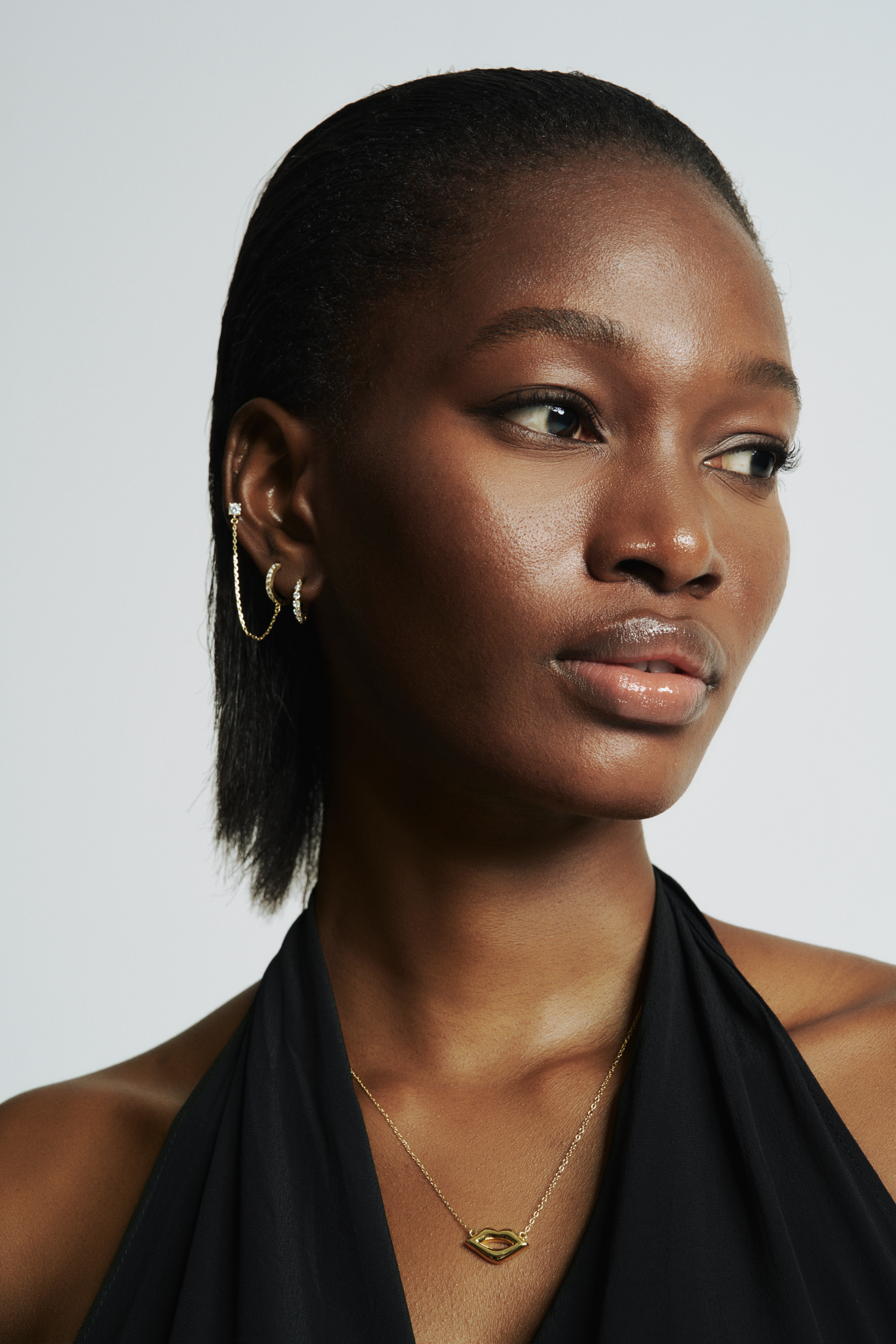 Duality Chain Stud-Hoops