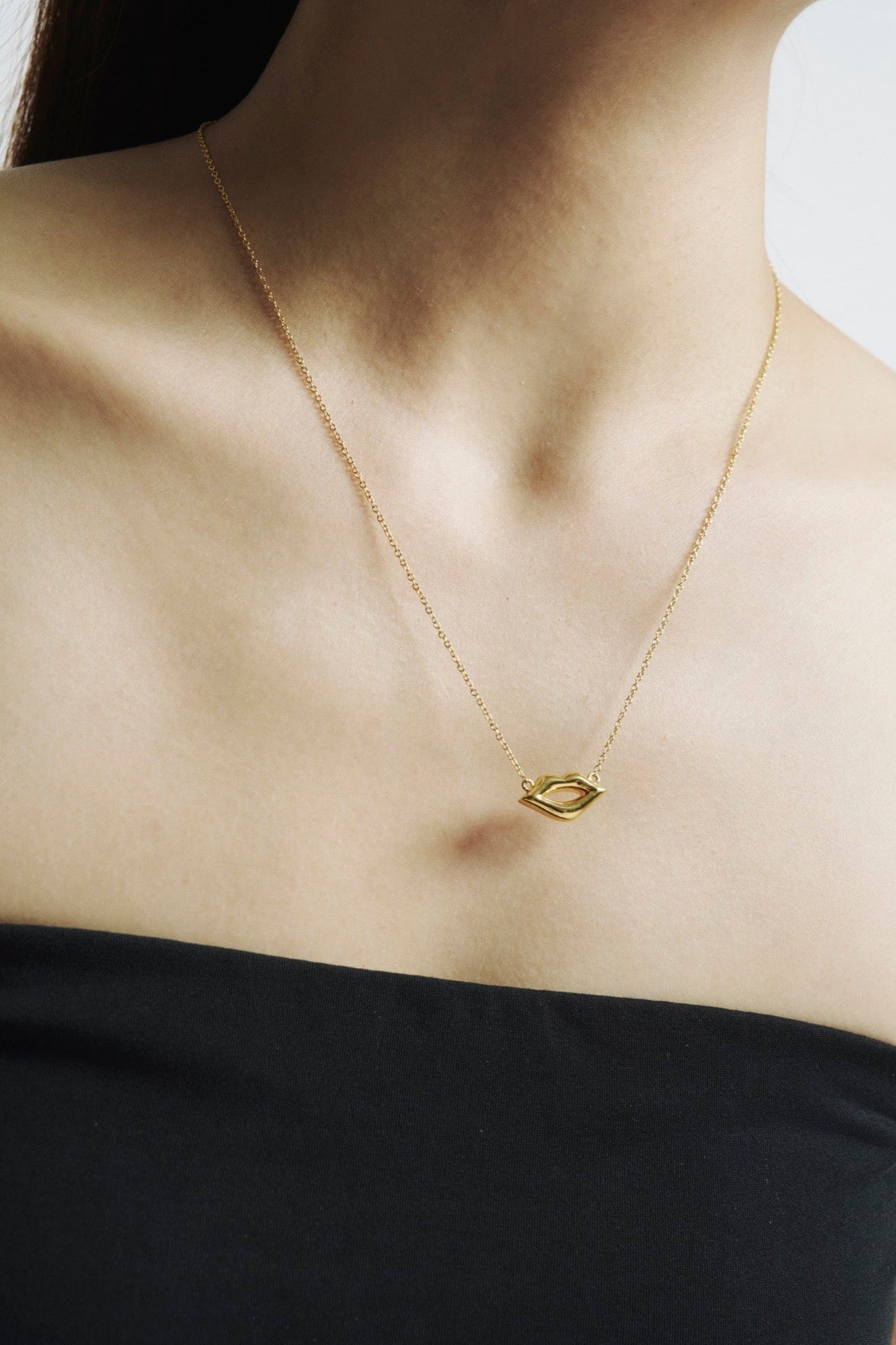 Bold Whisper Necklace